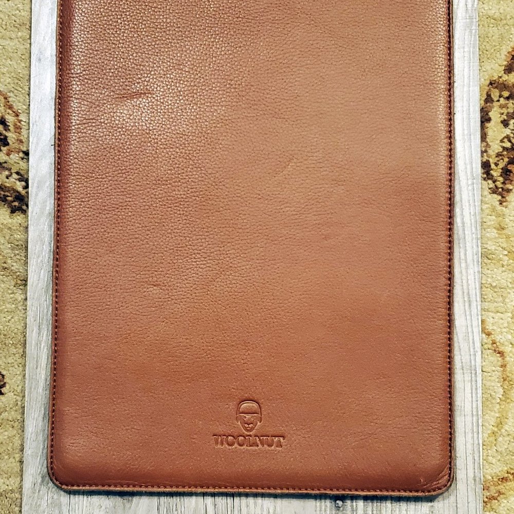 Woolnut Leather Sleeve for 15-inch MacBook Air or Similar Size Notebooks / Pads
